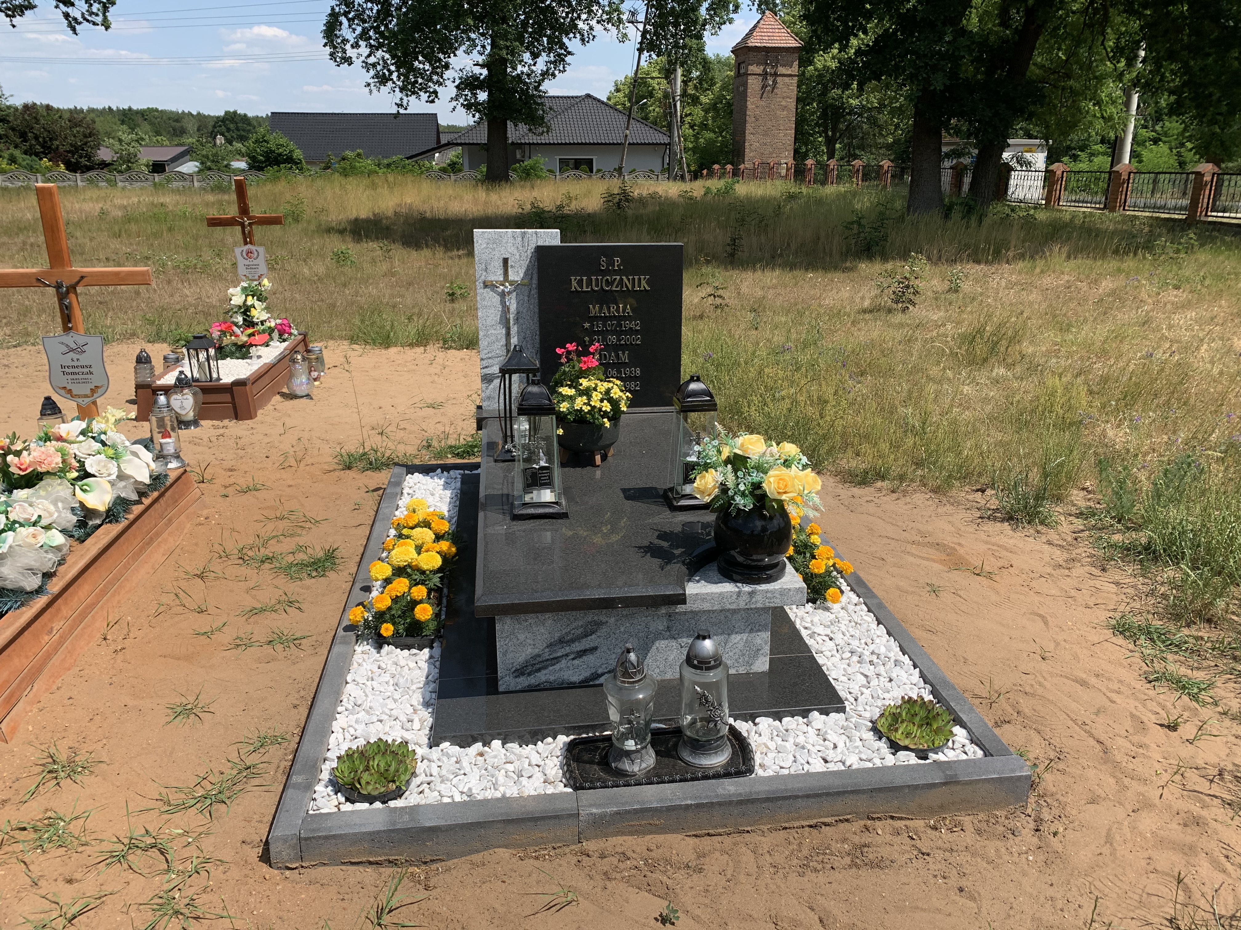 Grób Adam Klucznik